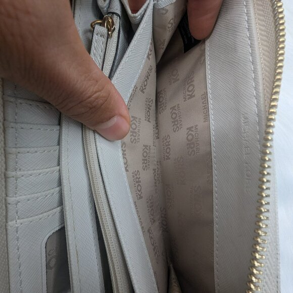 Michael Kors Jet Set Travel Continental Zip Around Wallet - Picture 8 of 14